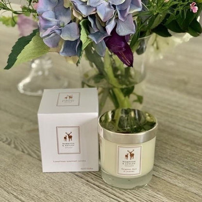 Luxury Scented Large Candle 235g, Berries, Peach and Bergamot