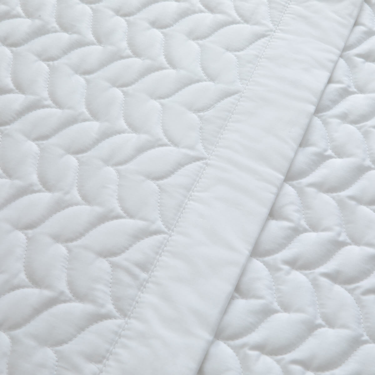 Egyptian Cotton 500 Thread Count Sateen Luxury Duvet Cover and 40cm Deep Fitted Sheet Set With Four Standard Pillowcases + Quilted Bed Throw in Pure White