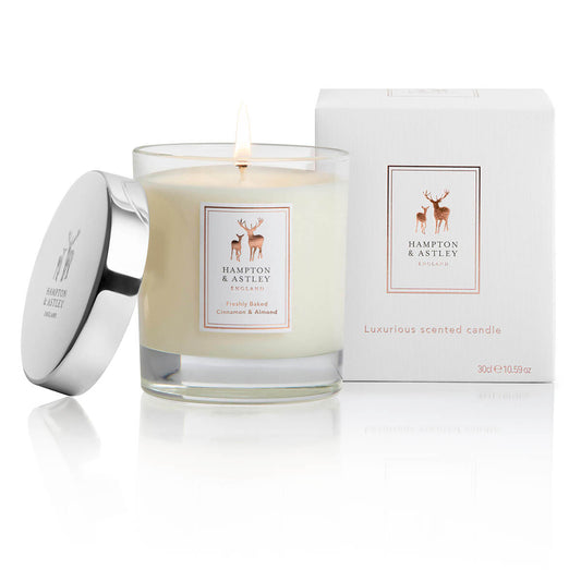 Luxury Scented Large Candle 235g, Freshly Baked Cinnamon and Almond